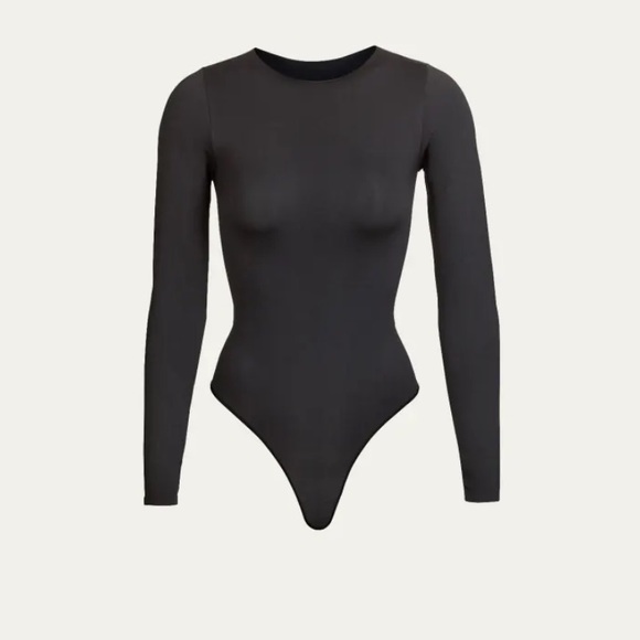 SKIMS Other - SKIMS Essential Smoothing Long Sleeve Scoop Neck Thong Bodysuit ONYX L/XL